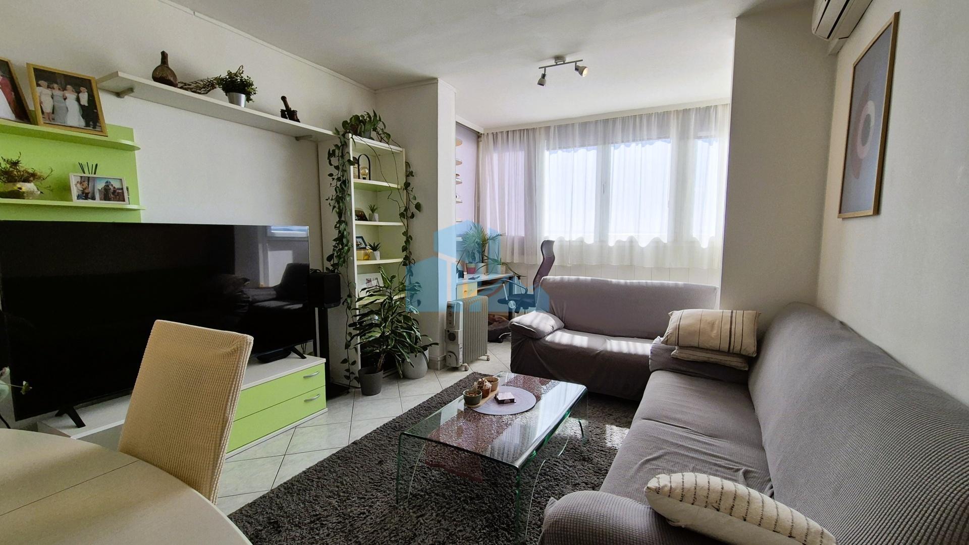 Šibenik – Baldekin - Kompletno renoviran i opremljen stan 51 m²