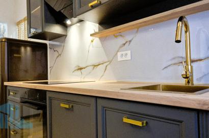 Stan u staroj jezgri – kompletno adaptiran 2026 - useljiv, top lokacija blizu Poljane