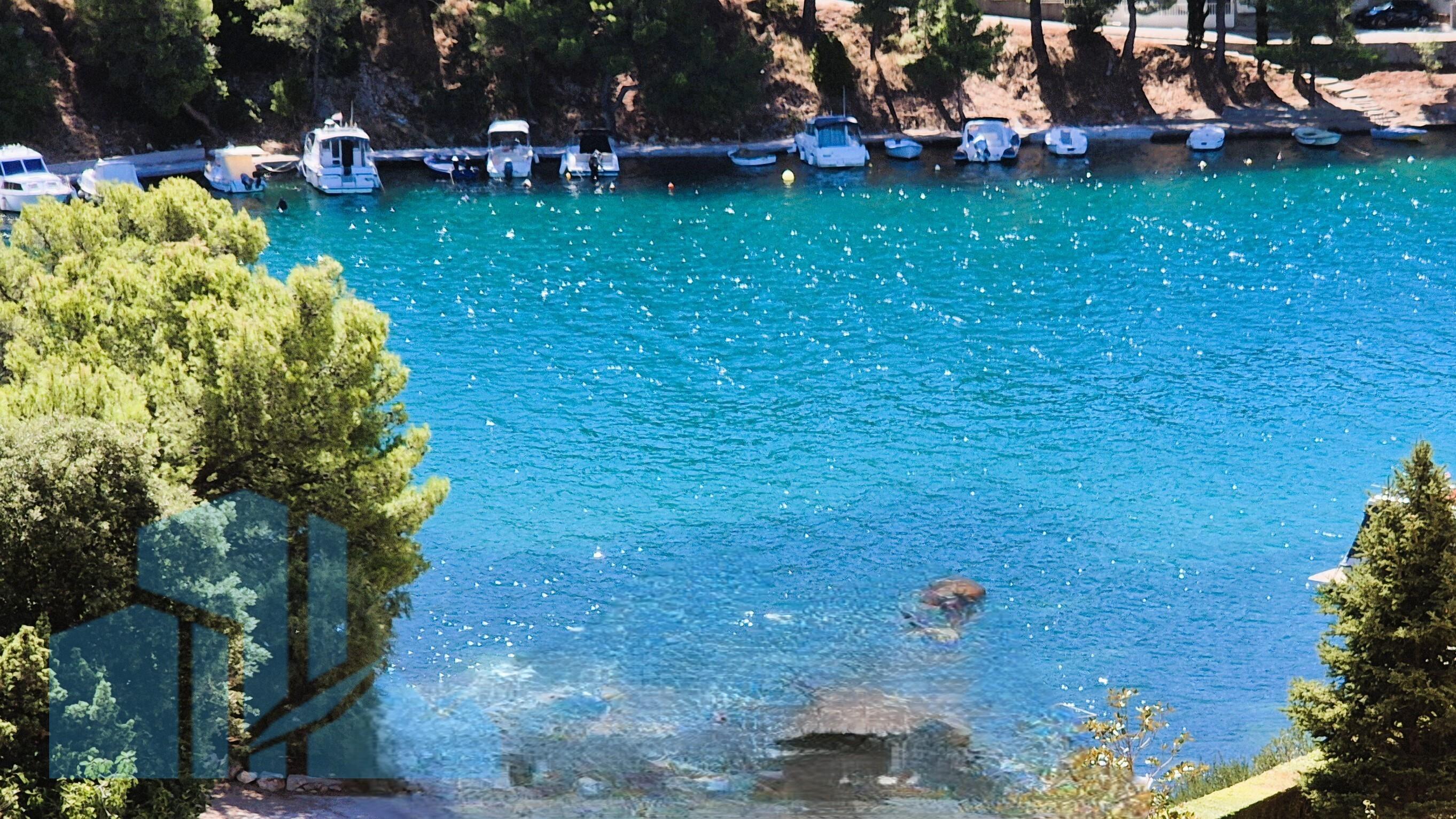 Stan: Žaborić, 50.00 m2 sa garažom